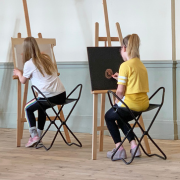 barn med staflier 180x180.png