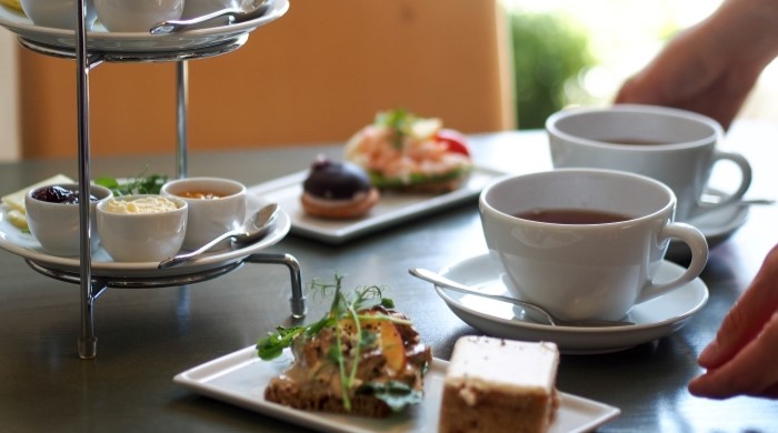 afternoon_tea700x390.jpg